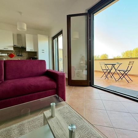 Lm Apartment Isola Fiumicino Kültér fotó