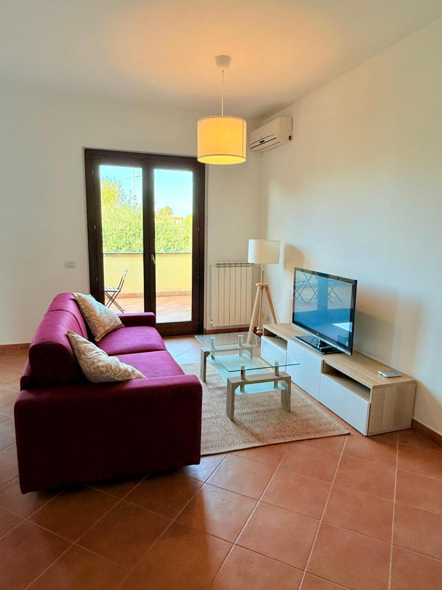 Lm Apartment Isola Fiumicino Kültér fotó